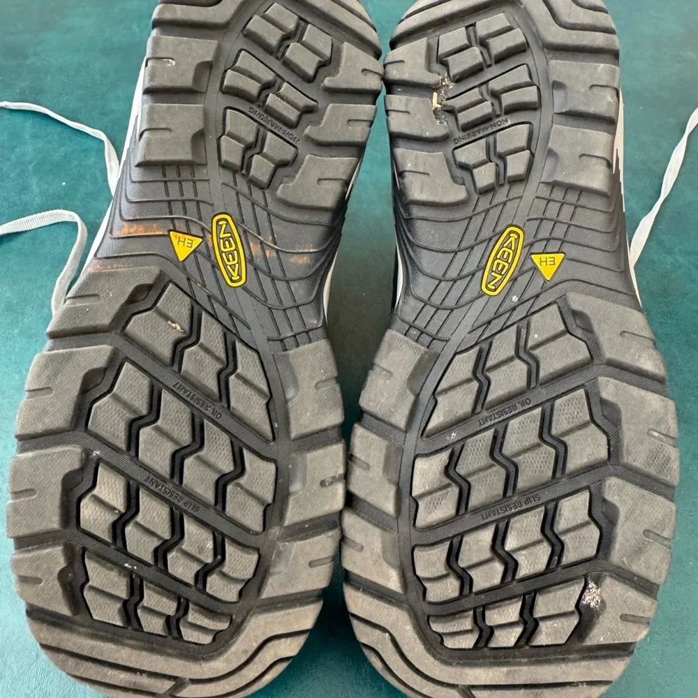 Keen utility carbon toe hiking boots - Picture 3 of 4